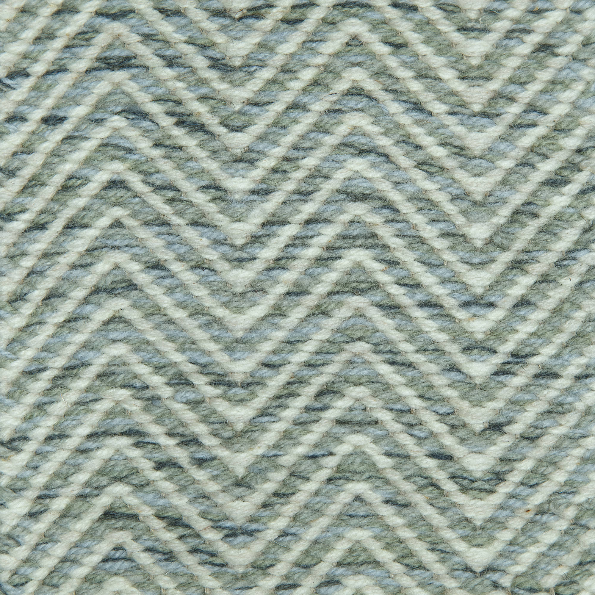 <p>Tweeds, 1 row - white mix 1023, CH044, 2 row - mix of 062, 262, CH054, CH033, CH4360, CH016 on the natural yarn</p>