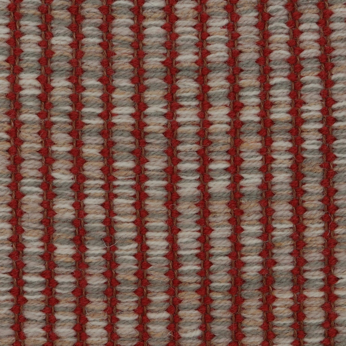 <p>Fields, main 06, 1011, 03, 1008, inside coral 8153 on the brown yarn</p>