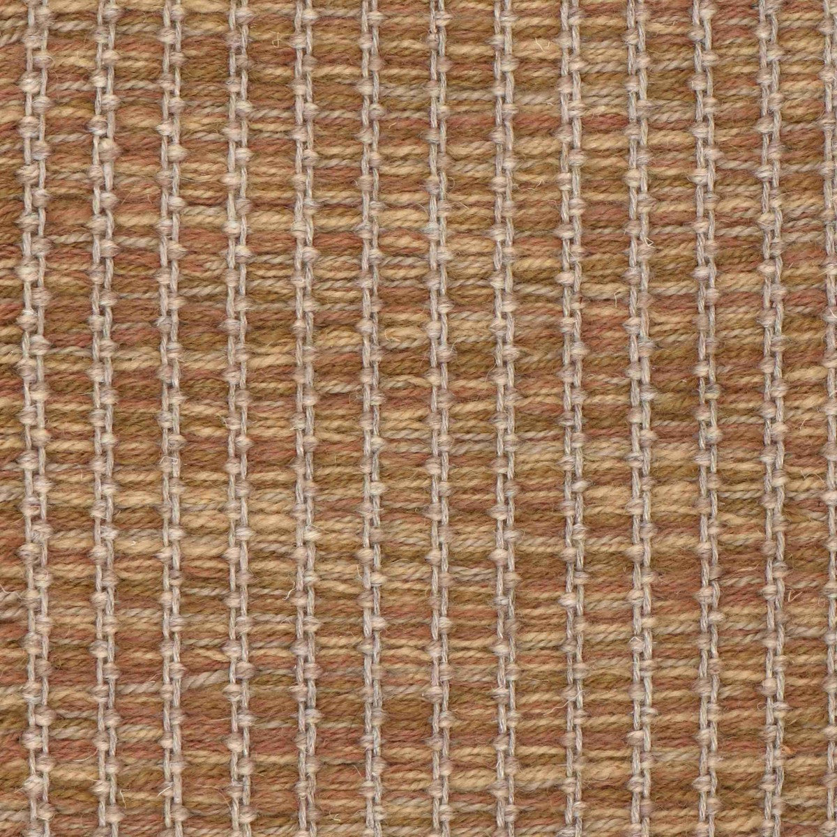 <p>Fields, main 6003, 6001, 6014, 6004, inside 6040, 07, 12 on the natural yarn</p>