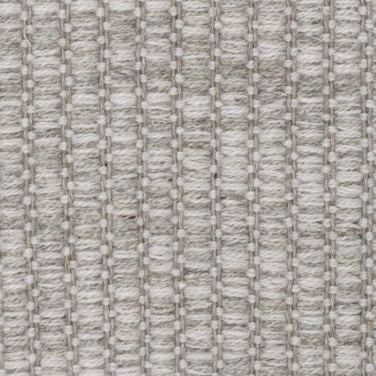 <p>Fields, main offwhite mix 12, 1023 inside 1023 on the natural yarn</p>