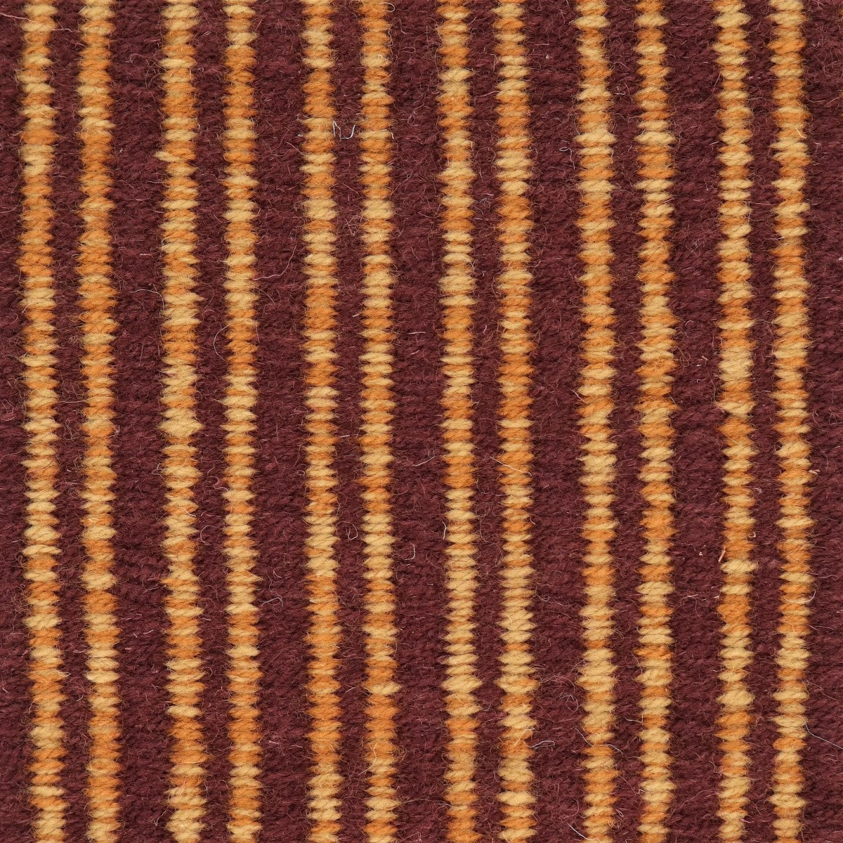 <p>Flat Dashes, main burgundy - CH5226, inside ochre mix - CH018, 6004 on the natural yarn</p>