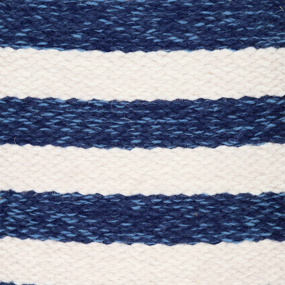 <p>Flat Tuskaft Striped, stripe 1 - blue mix 5027, 5021, CH014, stripe 2 - white mix 1023, CH044 on the natural yarn</p>