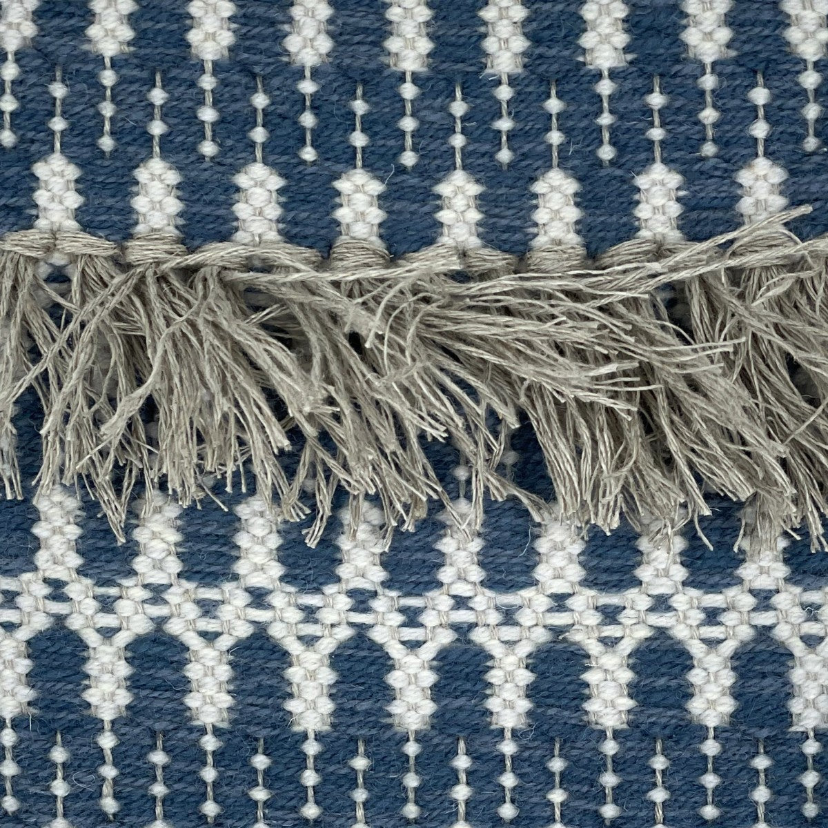 <p>Folk Zig Zag with Rya, main blue mix 8603, 8029, inside white 1023, 06 on the natural yarn</p>