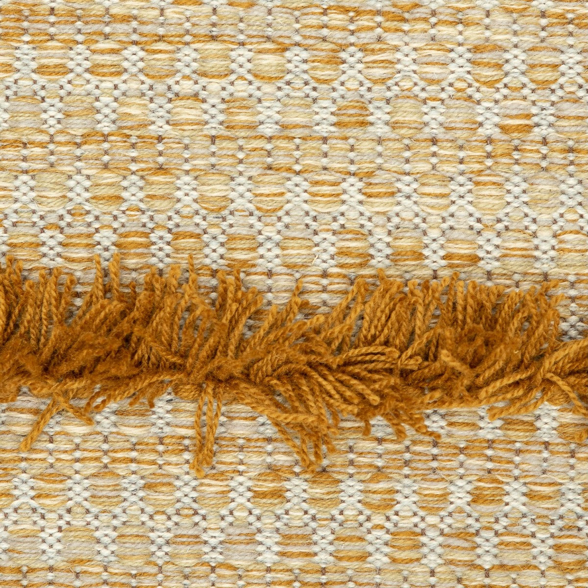 <p>Folk Zig Zag with Rya, main mustard mix CH018, 07, 1011, 4012, 6004, inside grey mix 04, 1023, 1002, Rya in CH018 on the dark brown yarn</p>