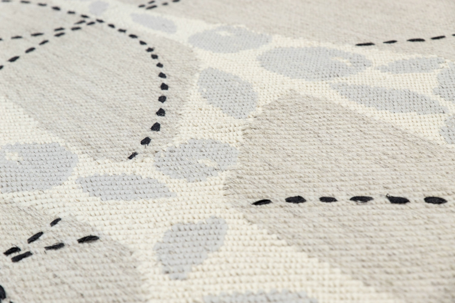 Frammento – White