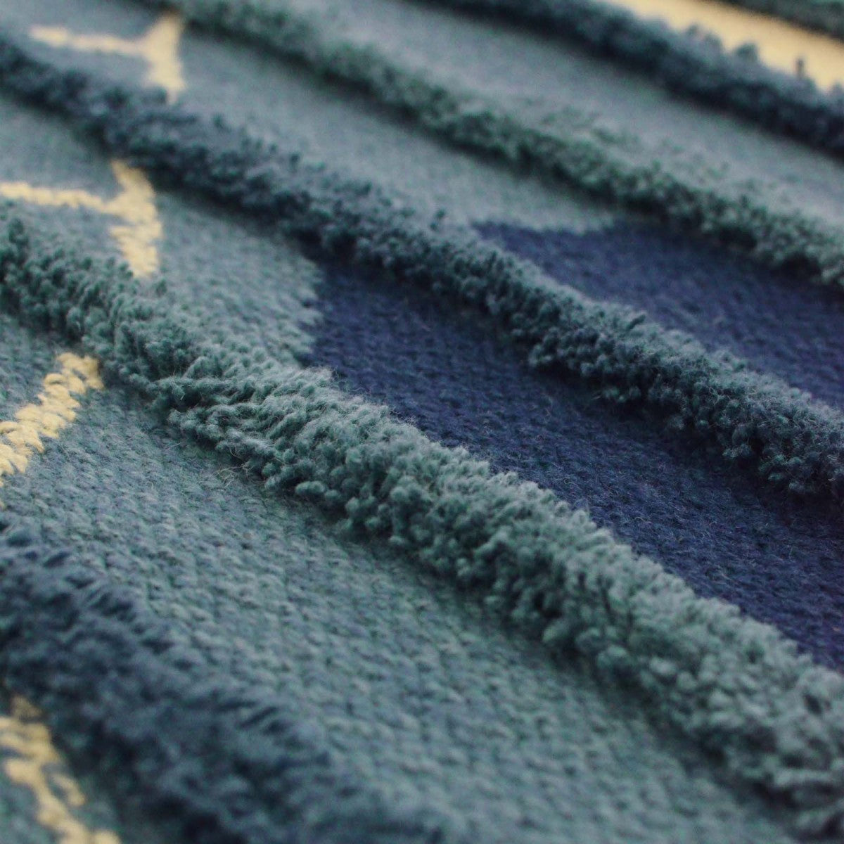 <p><meta charset="UTF-8"><a id="fancybox-right"></a><span class="fancy-ico" id="fancybox-right-ico"></span></p>
<div id="fancybox-title" class="fancybox-title-inside"></div>
<div class="fancybox-title-inside">
<div class="fancybox-title-inside" id="fancybox-title">
<meta charset="UTF-8">
<span>AROMAS OF TIME created by Yuriy Zimenko, Flat Tuskaft with Tuft, base 8602, 8603, leaves: big - dark blue 5027, thin - beige 19, tuft stripes - 1) 8602, 2) 8603 on the natural yarn</span><br>
</div>
<br>
</div>