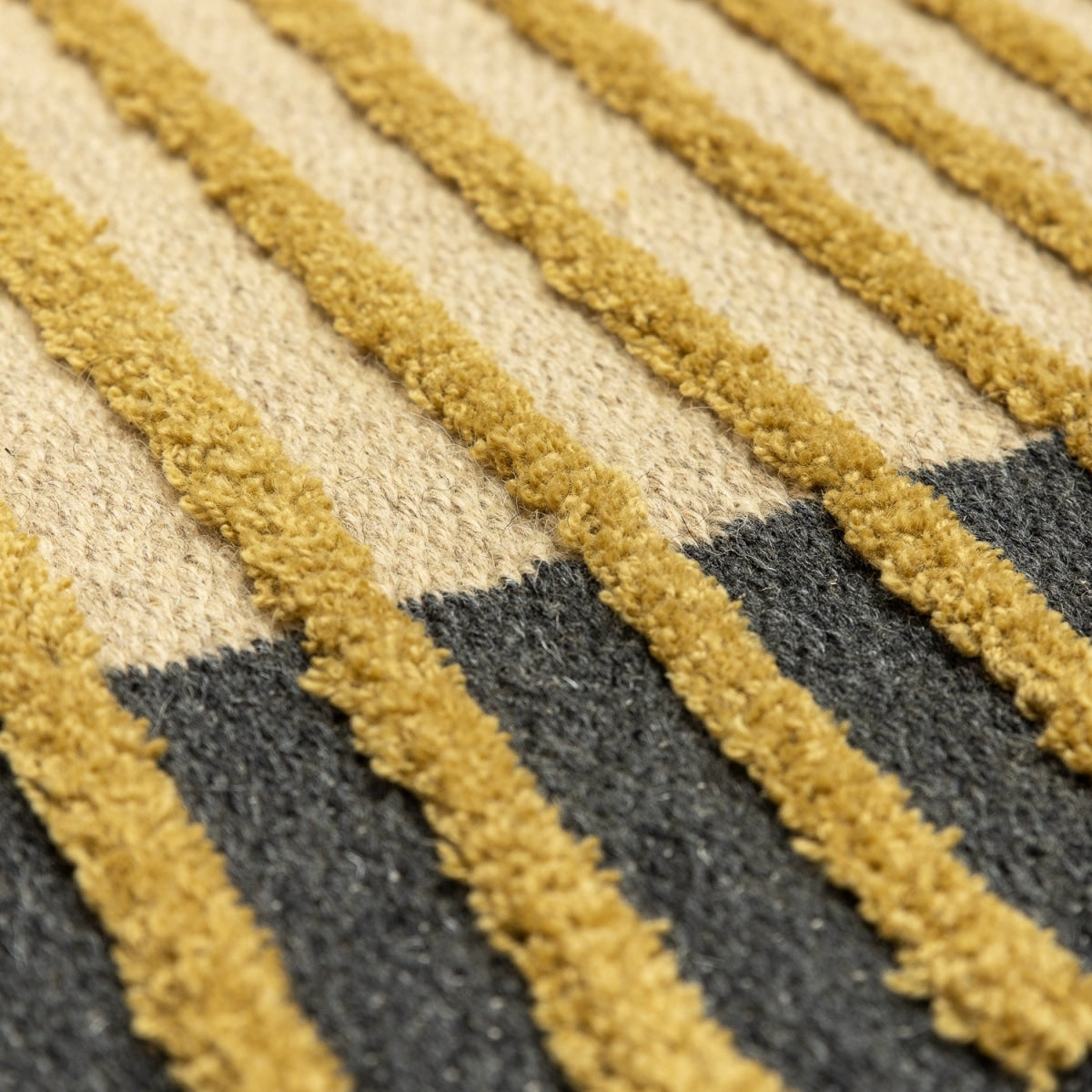 <p><meta charset="UTF-8"><a id="fancybox-right"></a><span class="fancy-ico" id="fancybox-right-ico"></span></p>
<div id="fancybox-title" class="fancybox-title-inside"></div>
<div class="fancybox-title-inside">
<div class="fancybox-title-inside" id="fancybox-title">
<meta charset="UTF-8">
<span>HORIZON created by Yuriy Zimenko, Flat Tuskaft with Hand Tufted Vertical Stripes, Base beige 03, Insert dark grey 05, Tuft mustard 6004</span><br>
</div>
<br>
</div>