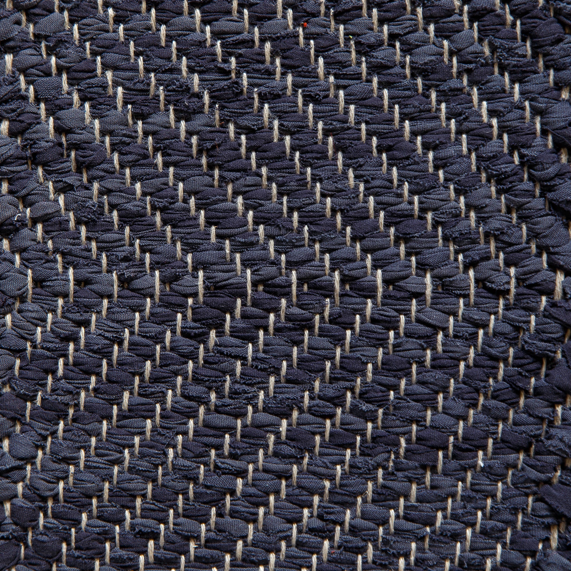 <p>Herringbone, blue mix 538, 159, 171 on the natural yarn</p>