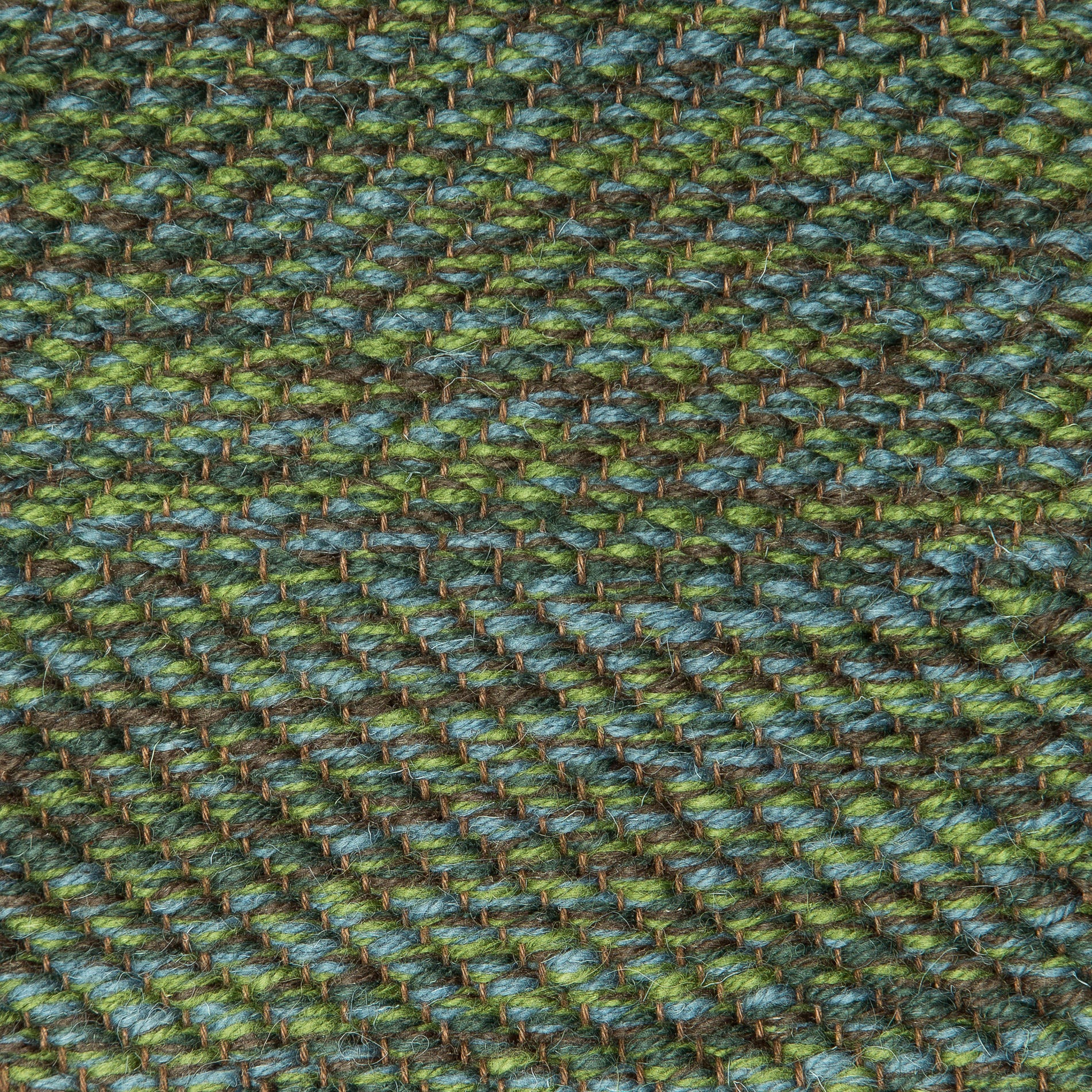 <p>Herringbone, green mix CH3424, CH015, CH017, CH4326 on the brown yarn</p>