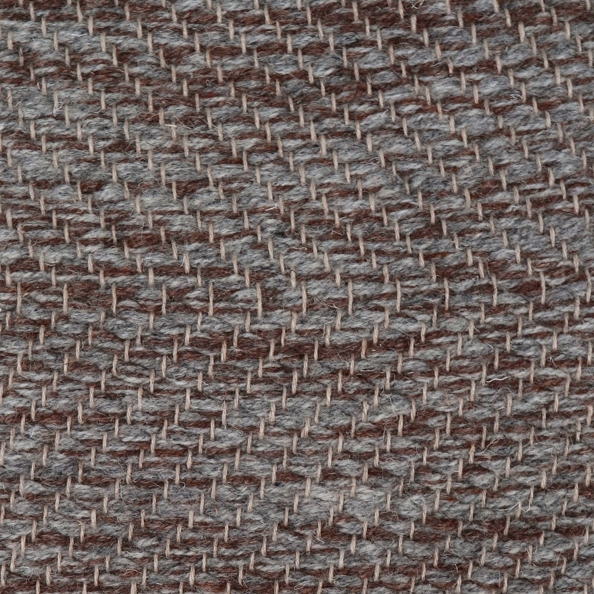 <p>Herringbone, grey mix 04, 08, 17 on the natural yarn</p>