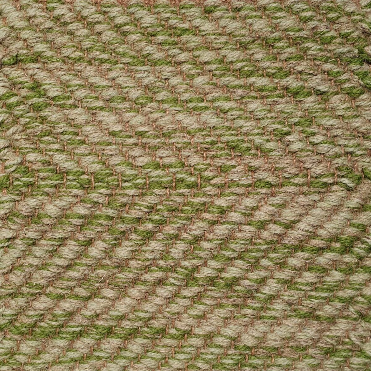 <p>Herringbone, khaki mix CH015, 4012, 4015, 02 on the brown yarn</p>