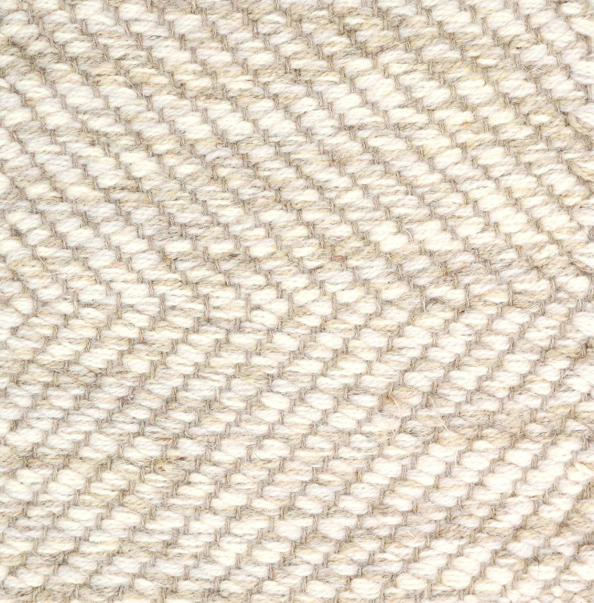 <p>Herringbone, light grey mix CH044, 1023, 12 on the natural yarn</p>