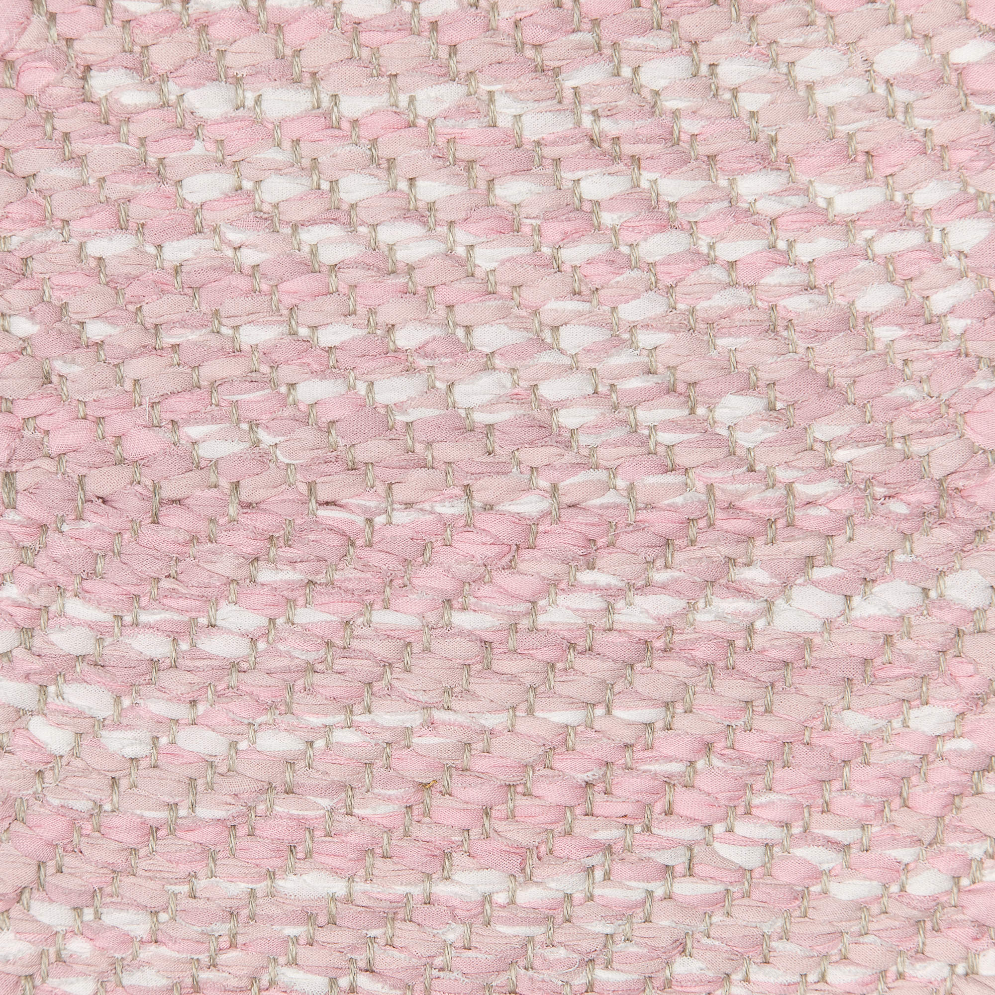<p>Herringbone, light pink mix 350, 360, 380, 101 on the natural yarn</p>