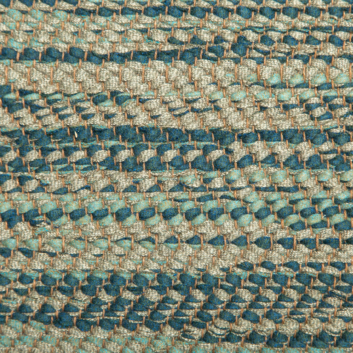 <p>Herringbone, mix 0541, 0542, 0523 on the brown yarn</p>