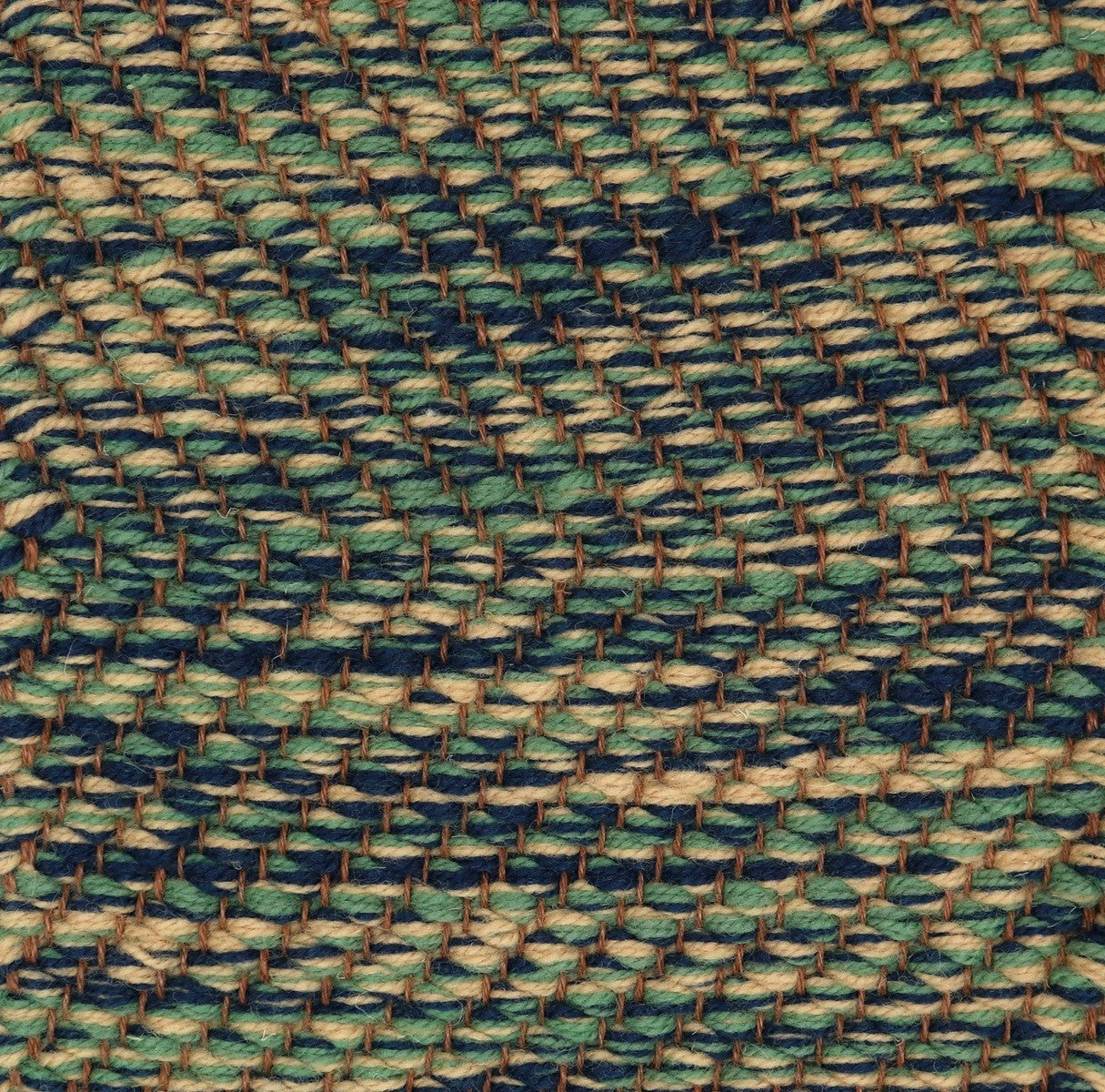 <p>Herringbone, mix of 5027, 4006, 6003 on the brown yarn</p>