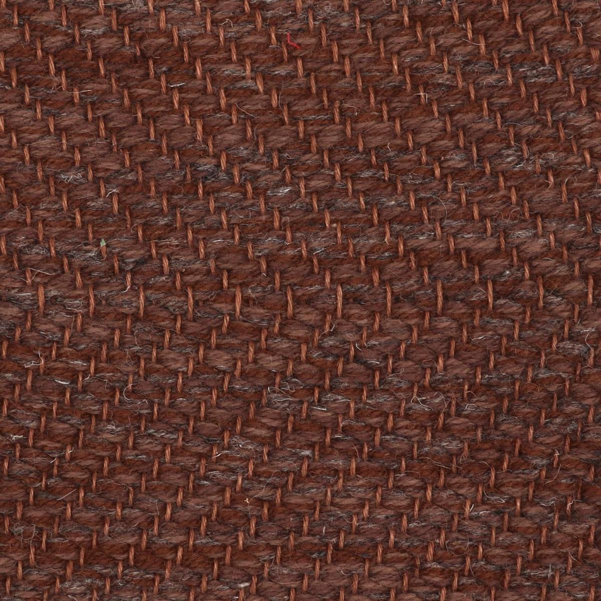 <p>Herringbone, mix of 6005, 6017, 17, 8132 on the brown yarn</p>