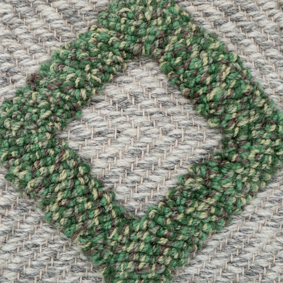 <p>Herringbone with Boucle (Rombs), base grey mix 04, 1002, Boucle green mix 1007, 1025, 4006, 4015, 4011, 1007</p>