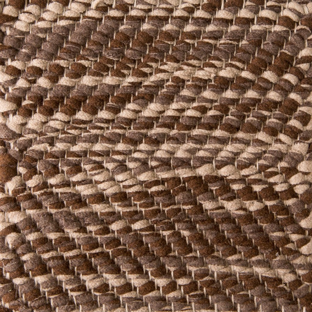 <p>Herringbone, brown mix 0408, 0489, beige 0401 on the natural yarn</p>