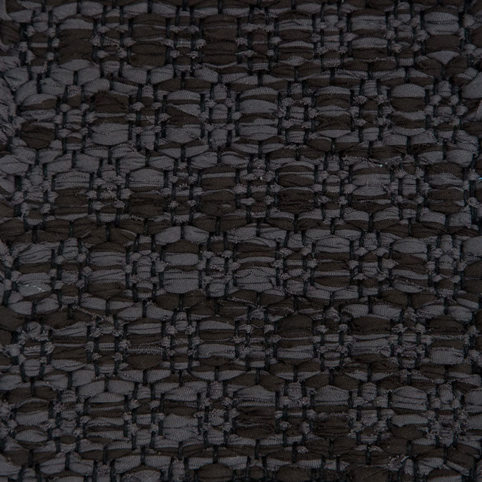 <p>Honeycombs, dark greyish black mix 162, 178/1 on the black yarn</p>