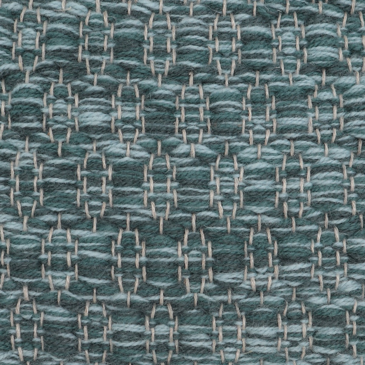 <p>Honeycombs, blue mix 5012, CH3424, 504 on the natural yarn</p>