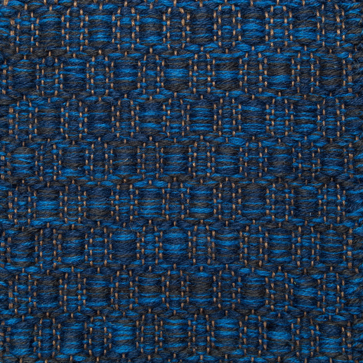 <p>Honeycombs, blue mix 5013, 5027, grey 6020 on the brown yarn</p>