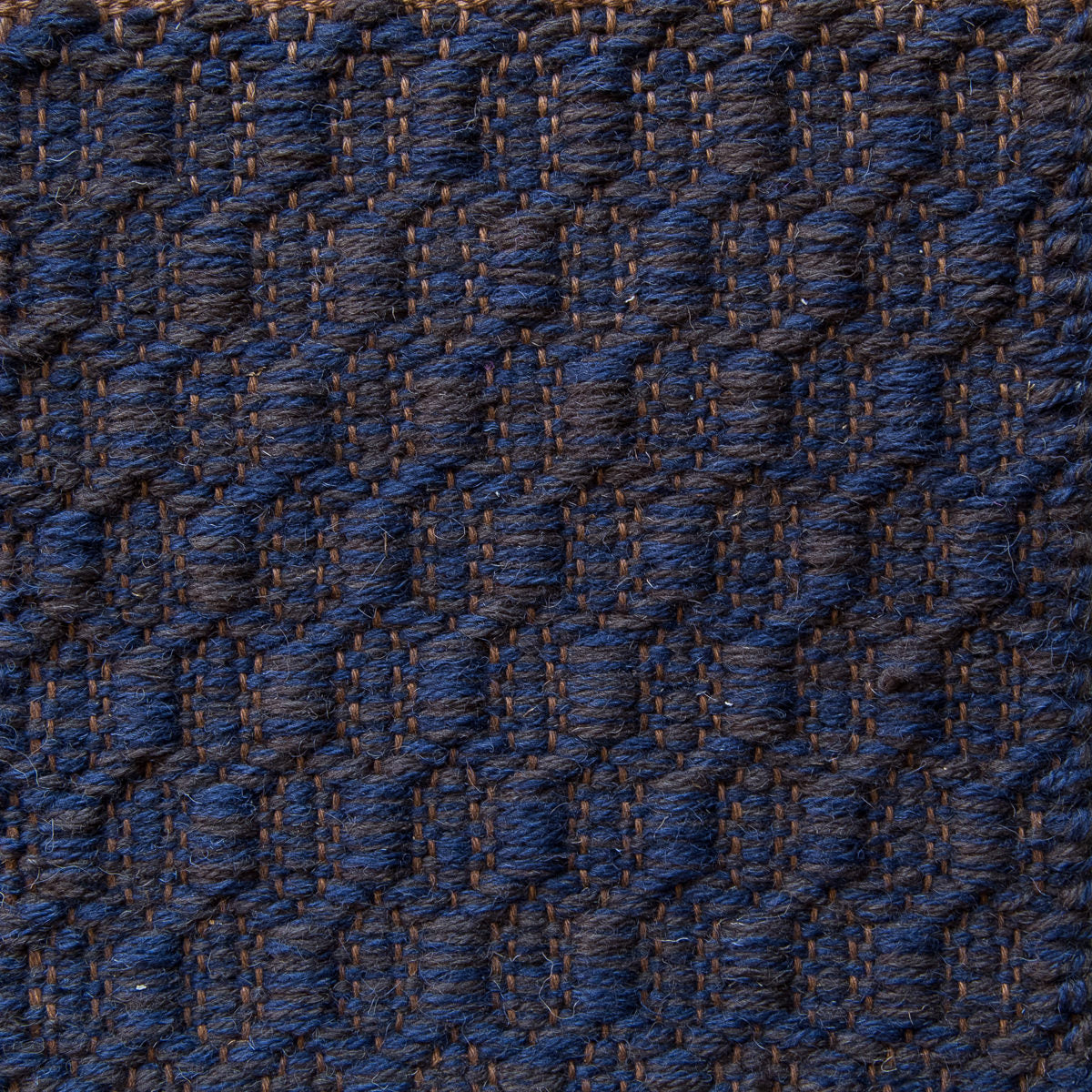 <p>Honeycombs, dark blue-brown mix 5027, 6020 on the brown yarn</p>