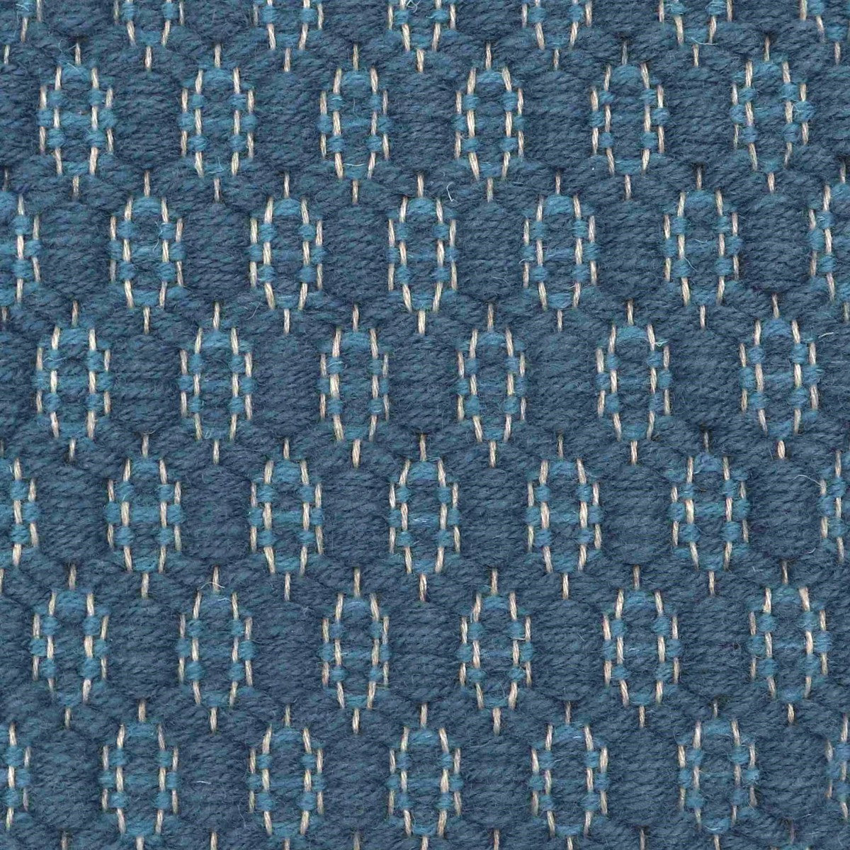 <p>Honeycombs, main blue 8603, inside blue 5021 on the natural yarn</p>