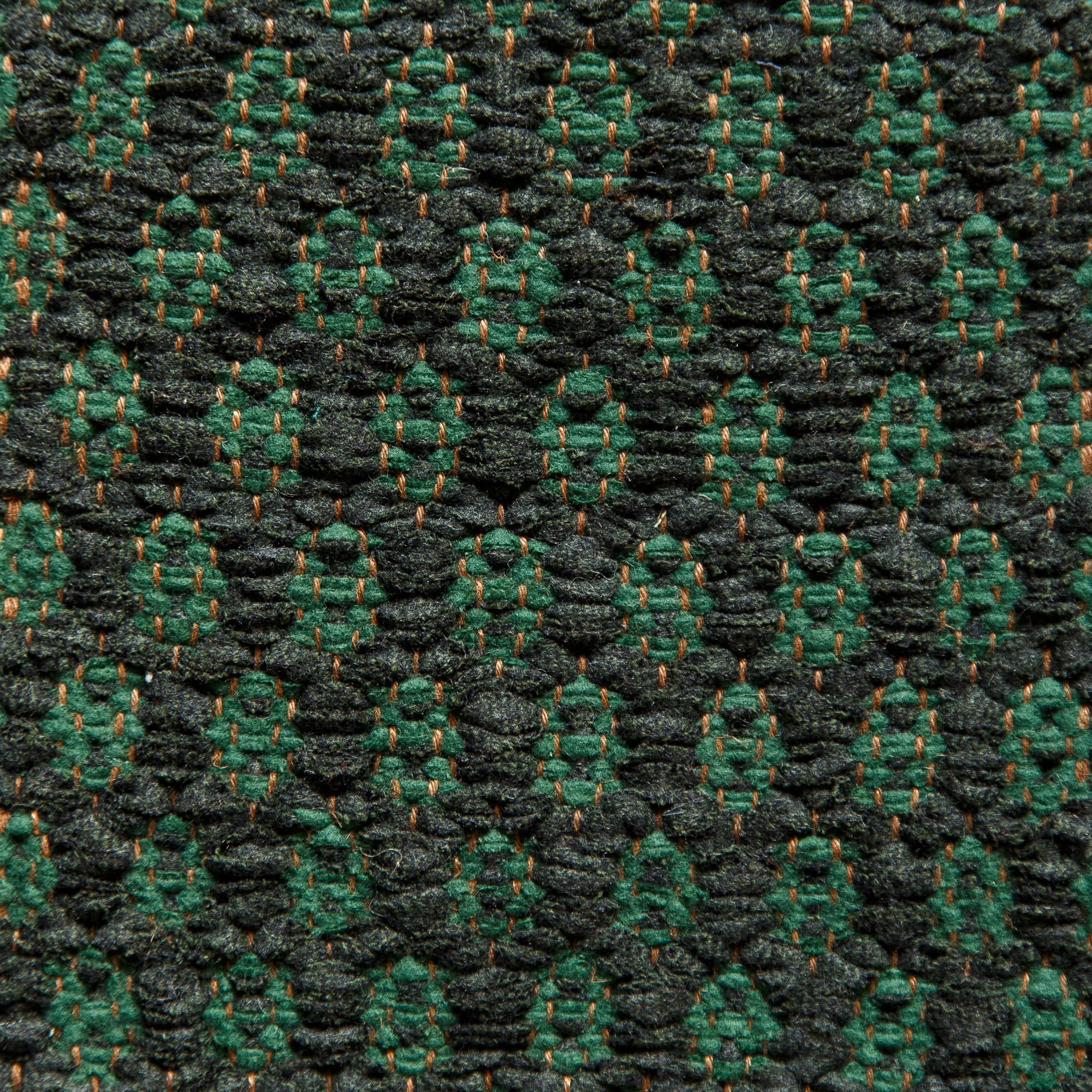 <p>Honeycombs, main dark green 0442, inside green H482 on the brown yarn</p>