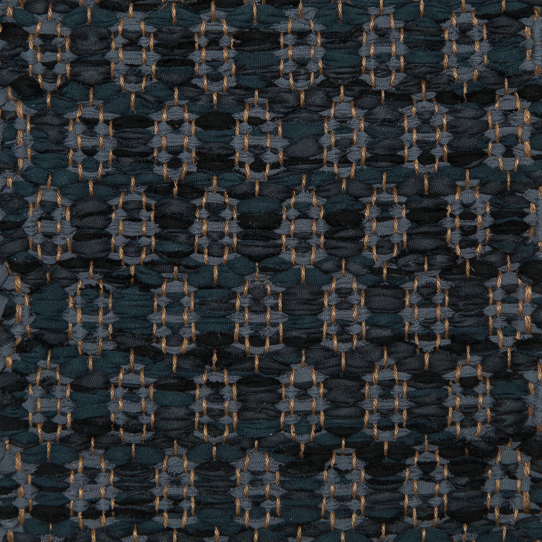 <p>Honeycombs, main dark grey mix 167, 166, 170, inside grey 164 on the brown yarn</p>