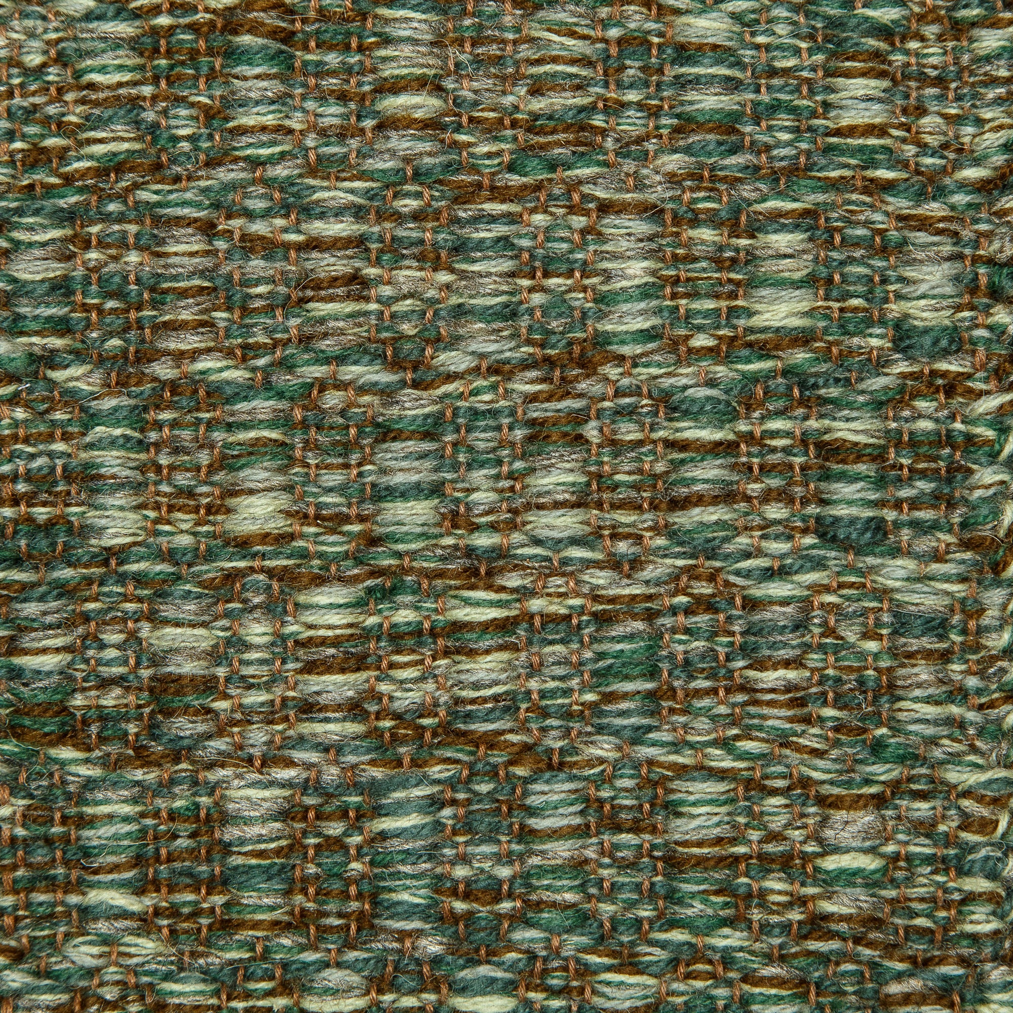 <p>Honeycombs, mix of 11, CH017, CH4225, 1025, 4015, 4011 on the brown yarn</p>