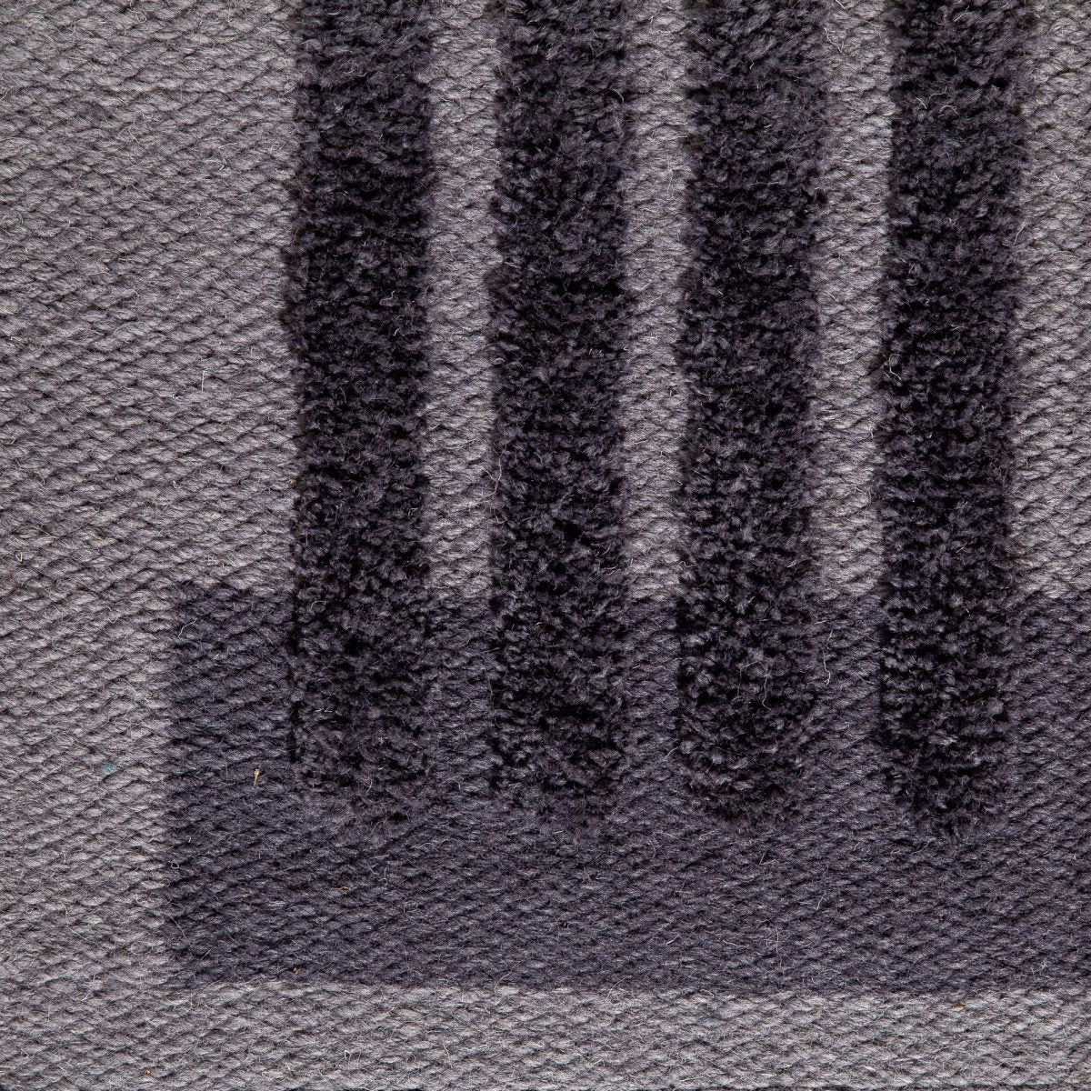 <p><meta charset="UTF-8"><a id="fancybox-right"></a><span class="fancy-ico" id="fancybox-right-ico"></span></p>
<div id="fancybox-title" class="fancybox-title-inside"></div>
<div class="fancybox-title-inside">
<div class="fancybox-title-inside" id="fancybox-title">
<meta charset="UTF-8">
<span>HORIZON created by Yuriy Zimenko, Flat Tuskaft with Hand Tufted Vertical Stripes, main base in grey 8052, insert base in smoky 8053, tuft in smoky 8053</span><br>
</div>
<br>
</div>