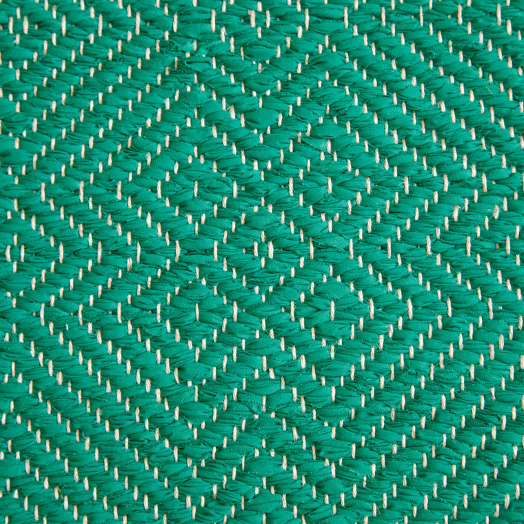 Diamond Twill in different sizes, green 492/1; yarn - natural &lt;a href="/wp/wp-content/gallery/collection-porto/Porto_Collection_03_w.jpg"&gt;Click to large&lt;/a&gt;&lt;br /&gt;&lt;a href="/collections/porto/"&gt;See Porto Cotton Collection&lt;/a&gt;