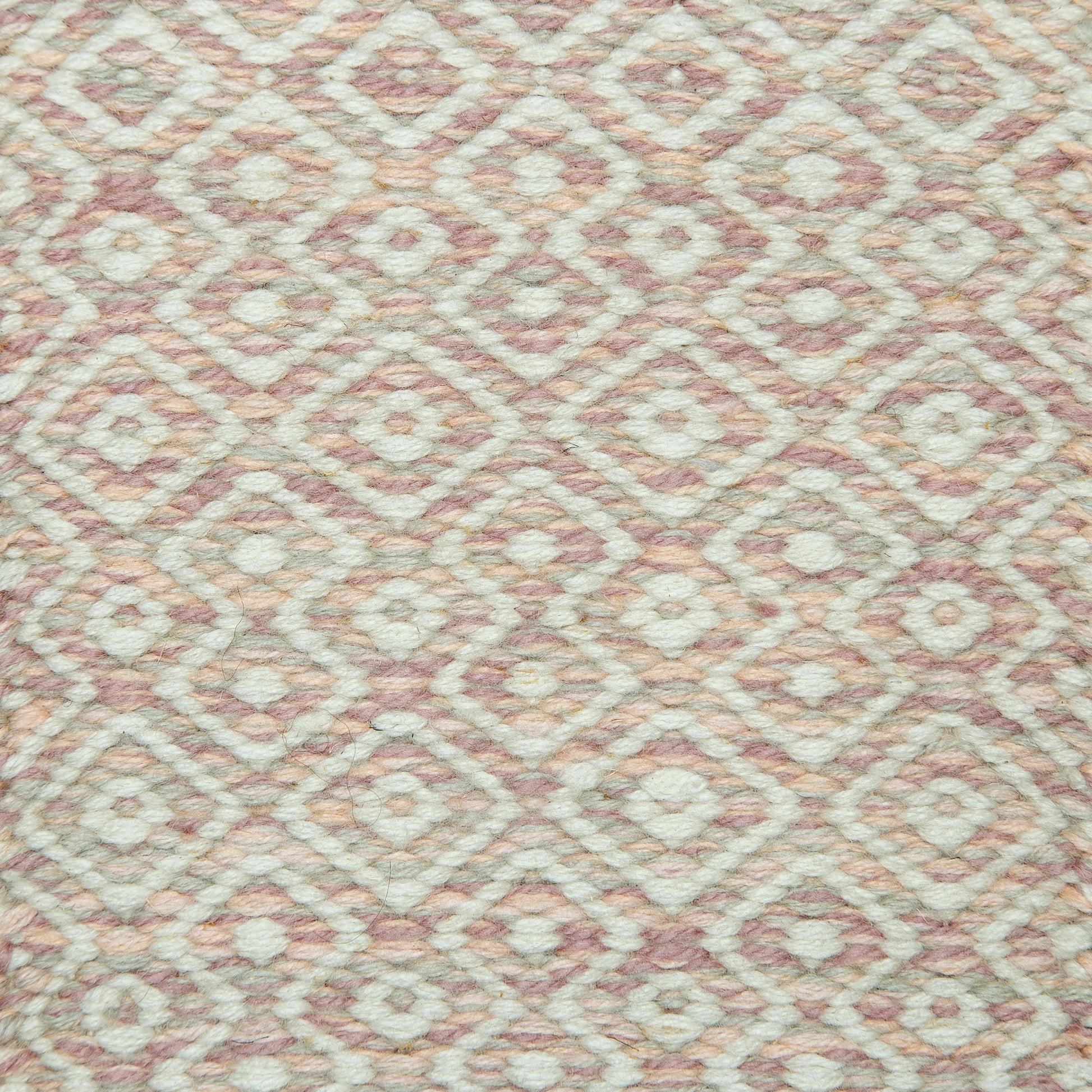 Irregular Dual Diamond Twill