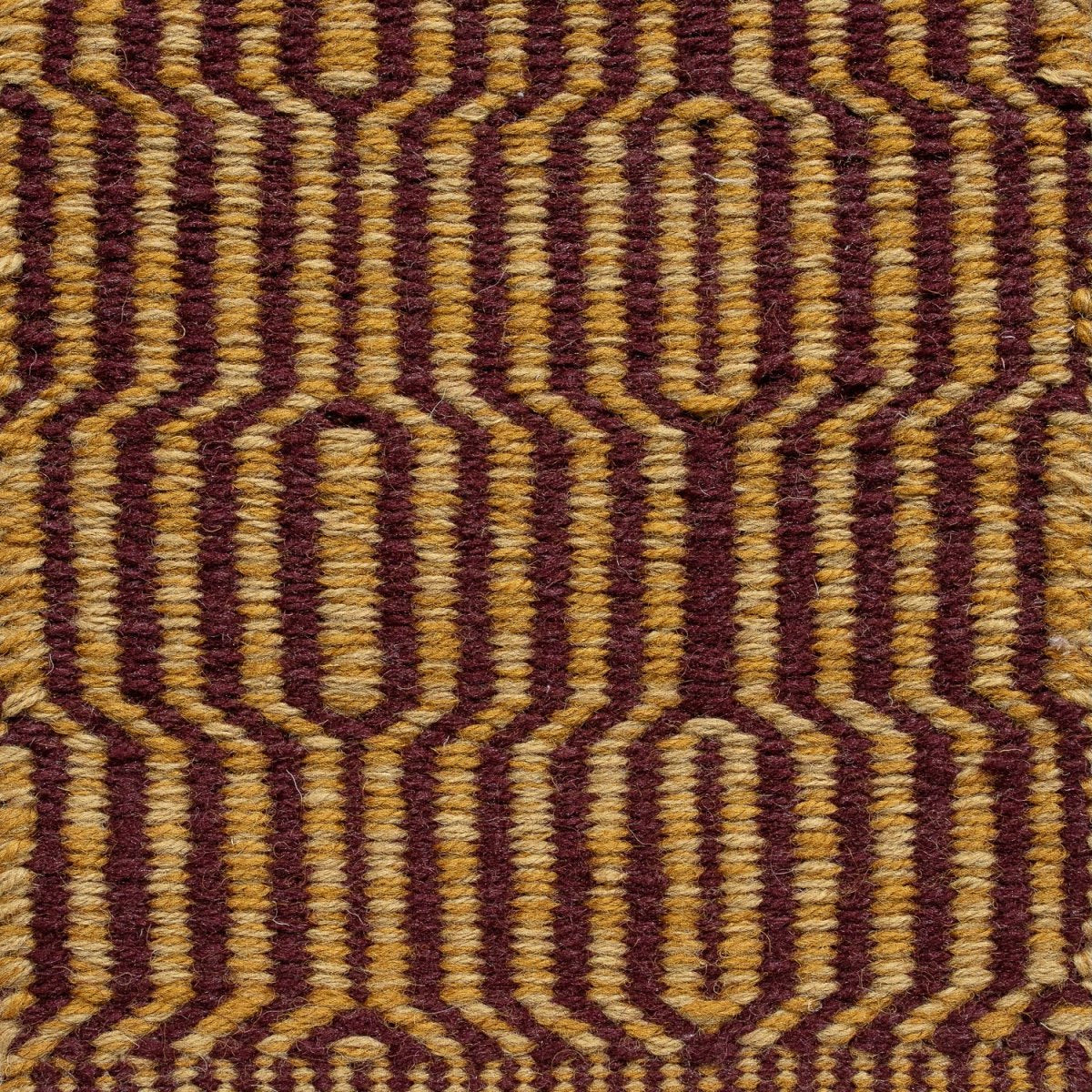 <p>Jazz, 1 row - aubergine CH5226, 2 row - ochre CH018, 6004 on the natural yarn</p>