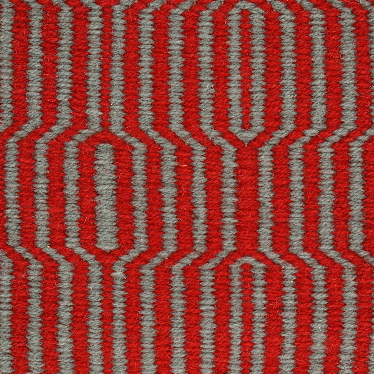 <p>Jazz, 1 row - grey 062, 2 row - orange-red 8153, on the natural yarn</p>
