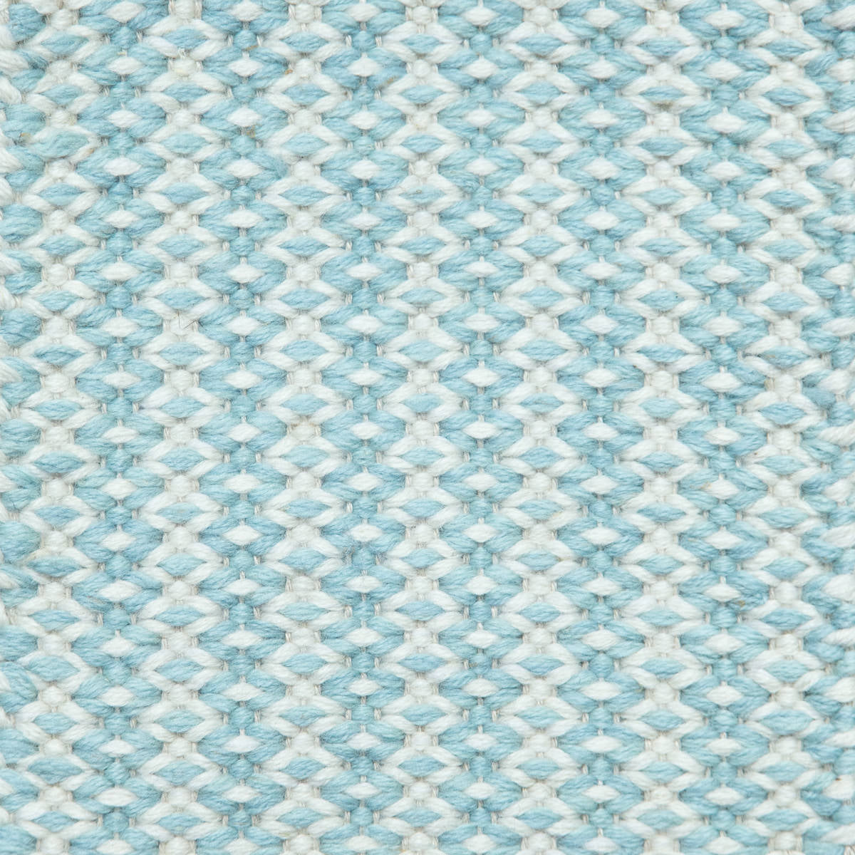 <p>Merezhka, 1 row - blue 5012, 5032, 2 row - white 1023 on the natural yarn</p>