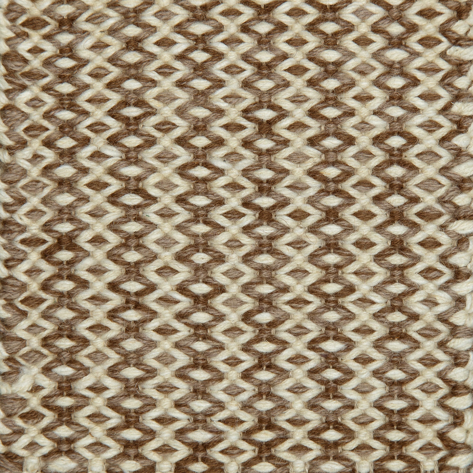 <p>Merezhka, 1 row - brown grey mix 1014, 6017, 2 row - off-white mix 06, 6023 on the natural yarn</p>