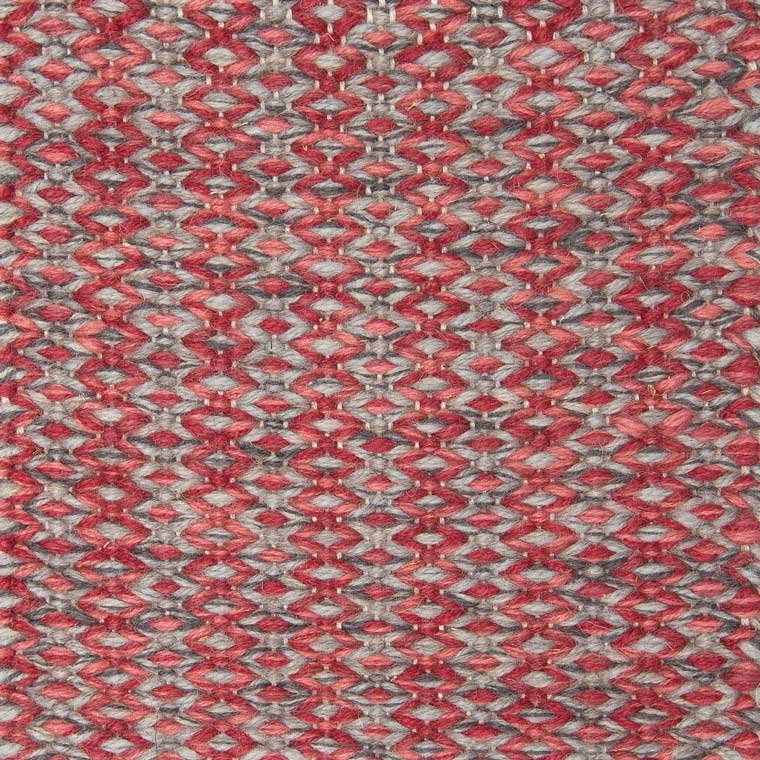 <p>Merezhka, 1 row - red mix 3010, 3011, 6037, 2 row - grey mix 1008, 1014, 1024 on the natural yarn</p>
