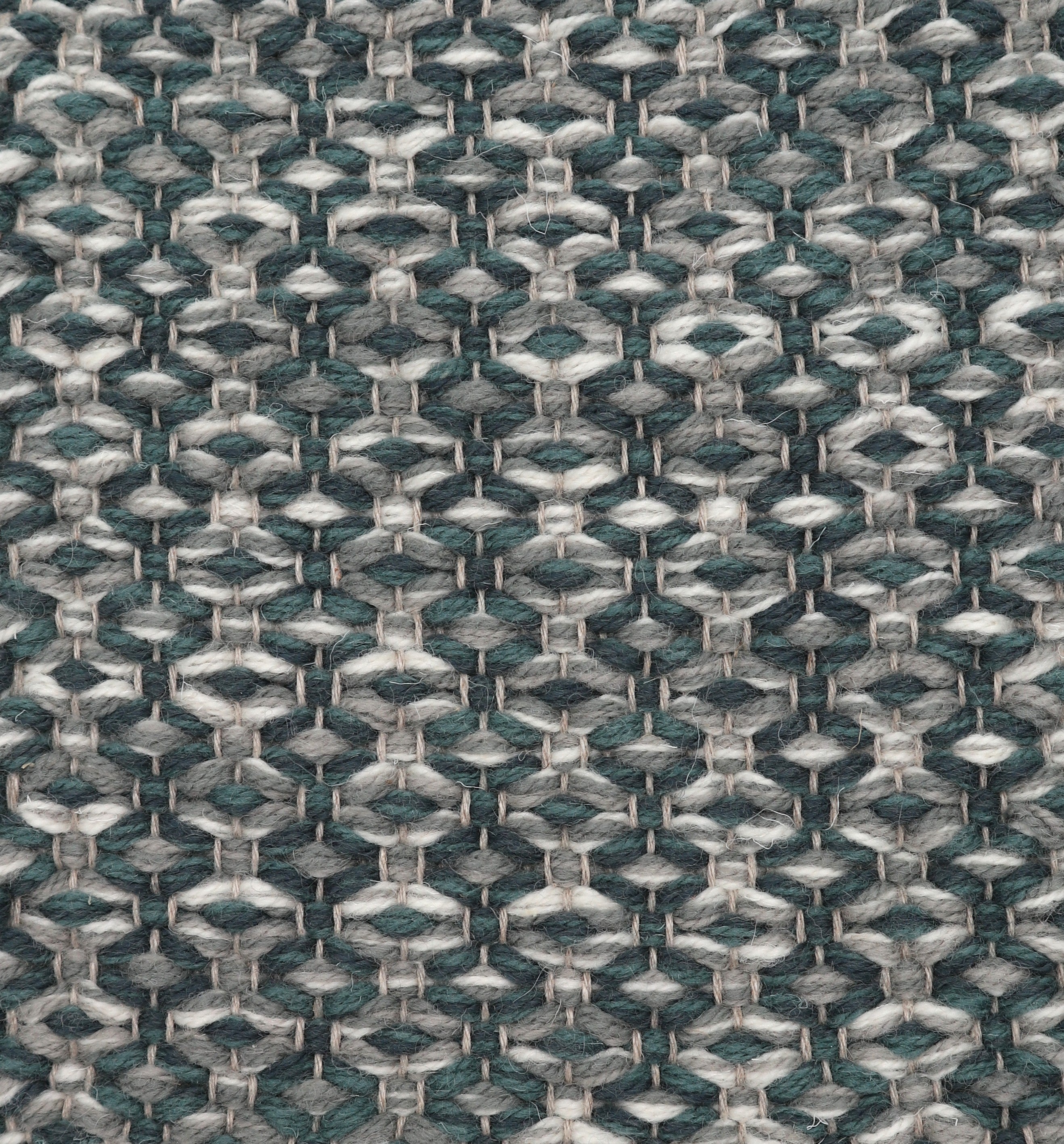 <p>Merezhka, 1 row - blue mix СН3424, 504, 2 row - grey mix CH044, 1009, 062 on the natural yarn</p>