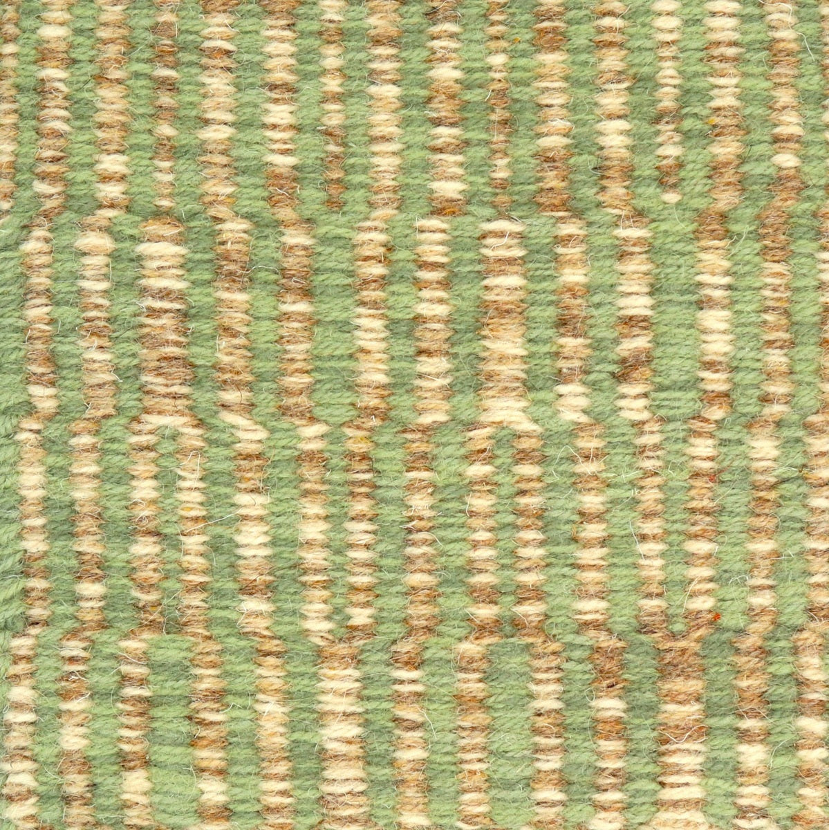 <p>Metropolis, 1 row - beige mix 02, 03, 07, 2 row - green mix 4015, CH016, 1025 on the natural yarn</p>