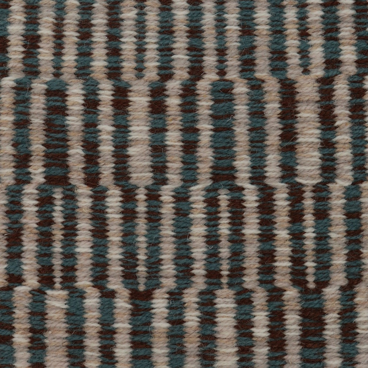 <p>Metropolis, 1-row blue-brown CH3424, CH4225, 2-row 06, ST1011, 03, 1008 on the natural yarn</p>