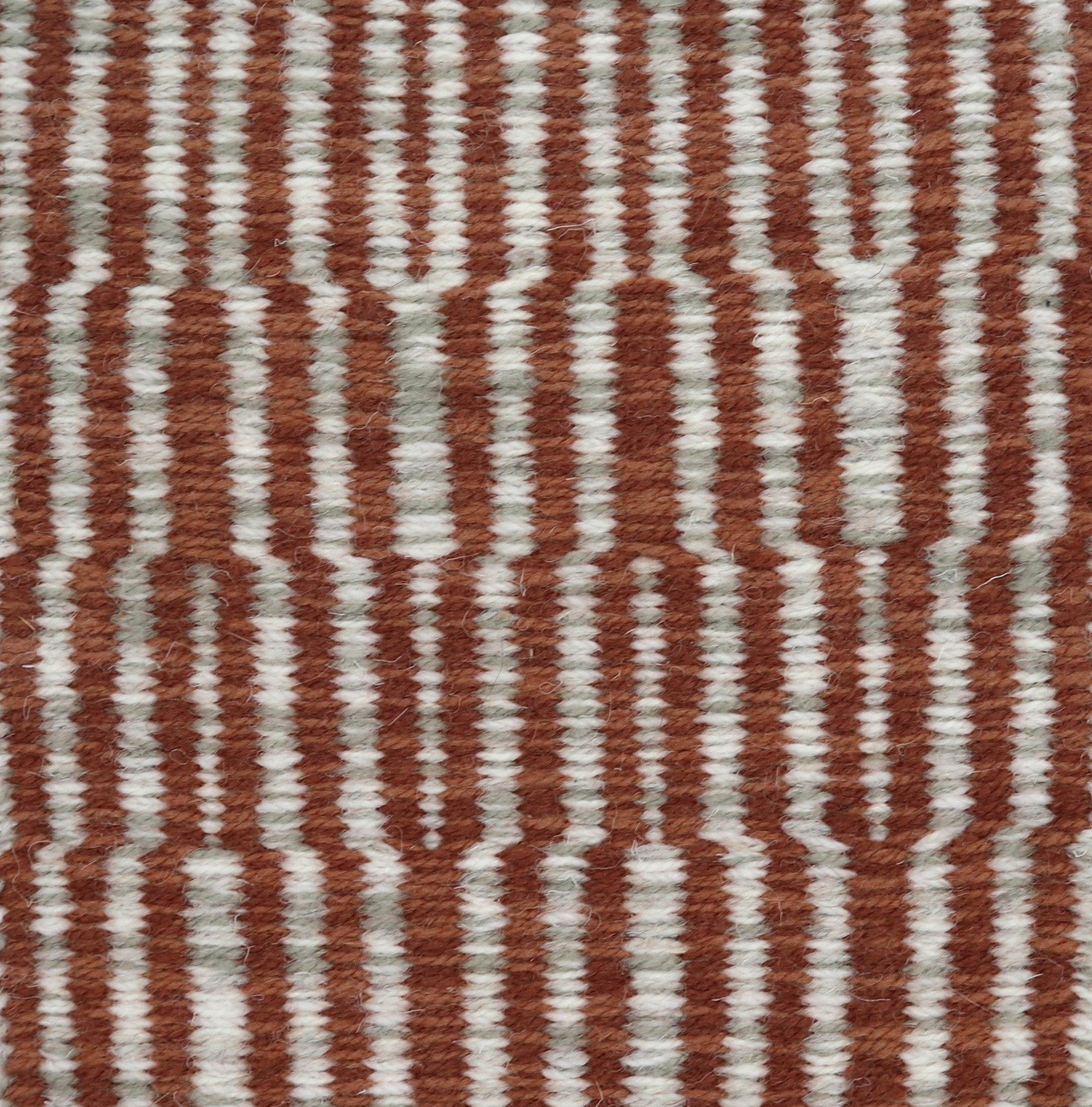 <p>Metropolis, 1 row – brown mix 6002, 6008, 2 row - light grey mix 12, 1011, 1023, СН044, warp - natural linen</p>