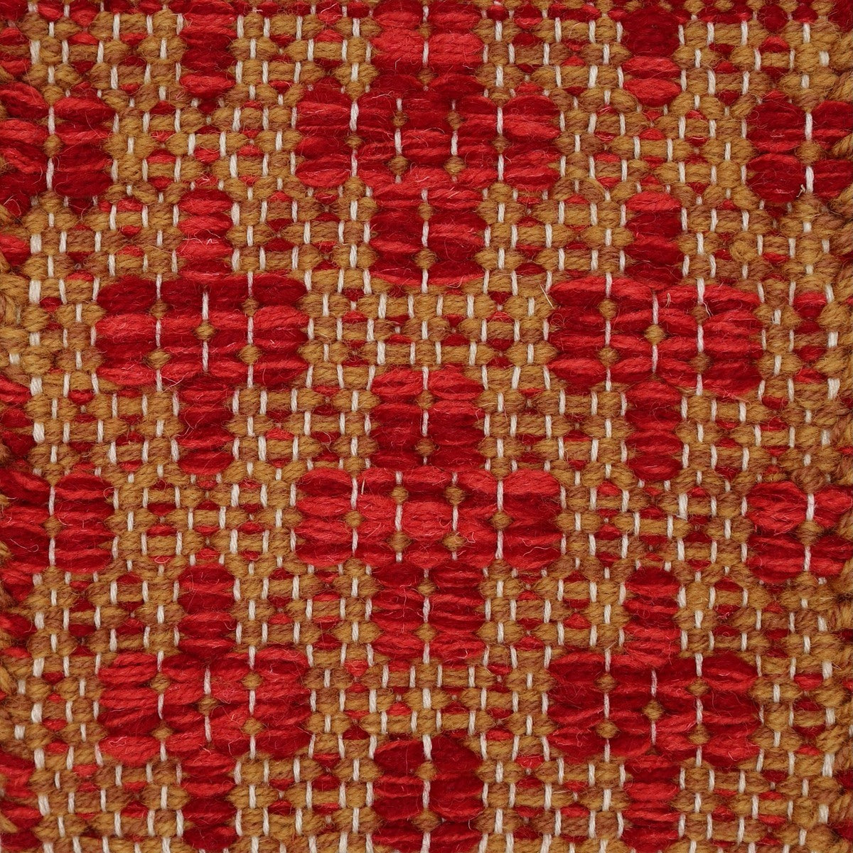 <p>Mini Flower, base mustard mix CH018, 8124, cross in red mix 3015, 8154 on the natural yarn</p>