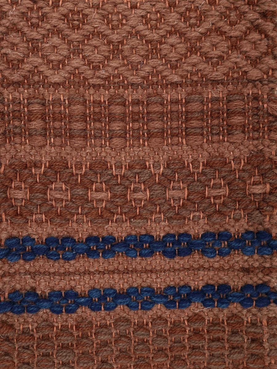 <p>Mountain Fantasy, main light brown 6017, inside dark brown mix 8132, 6005, blue CH014, 5027 on the brown yarn</p>