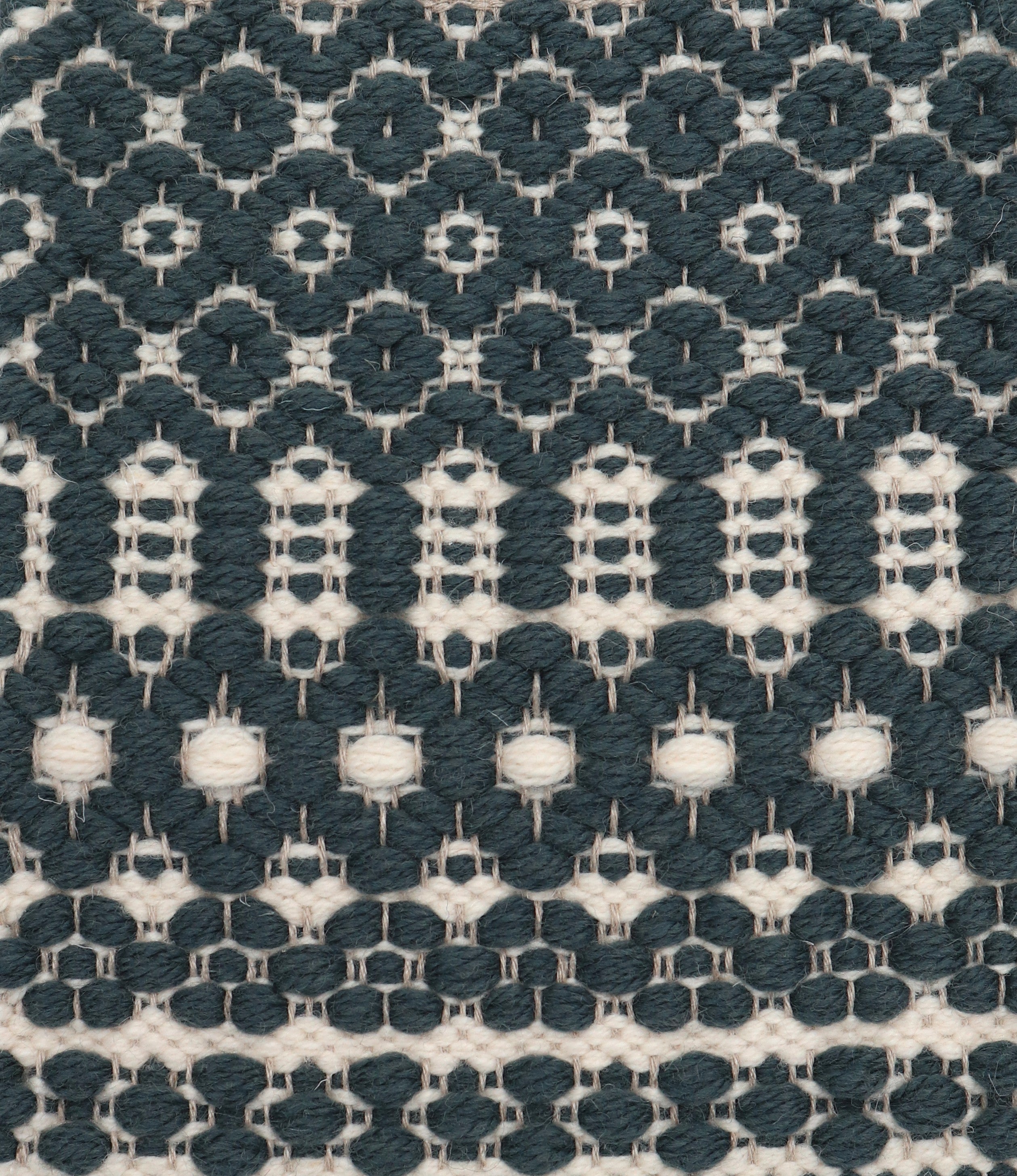 <p>Mountain Fantasy, main blue 504, inside white CH044 on the natural yarn</p>