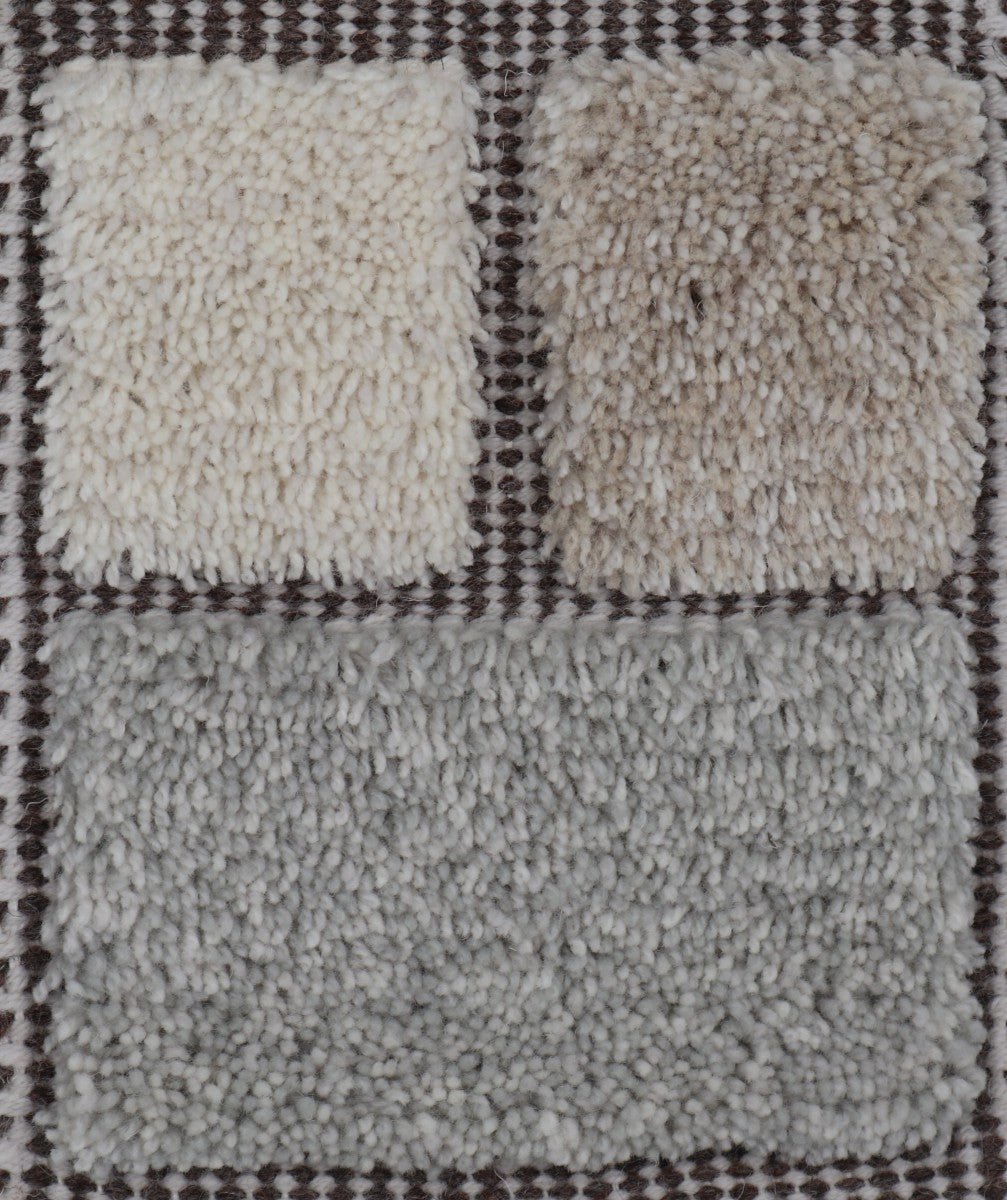 <p><meta charset="UTF-8"><a id="fancybox-right"></a><span class="fancy-ico" id="fancybox-right-ico"></span></p>
<div id="fancybox-title" class="fancybox-title-inside">
<meta charset="UTF-8">
<span>PIETRA White-Flossa Bespoke by Ami Katz, sq 1- 01, 1022, 1002 (x2), sq 2 -01, 1022, 12 (x2), sq 3-01, 1022, CH044 (x2), bespoke frame in brown 17, white 1022 -2cm in the white yarn</span><br>
</div>