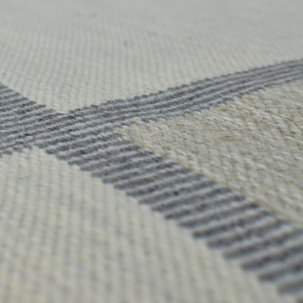 Pietra Flat – White