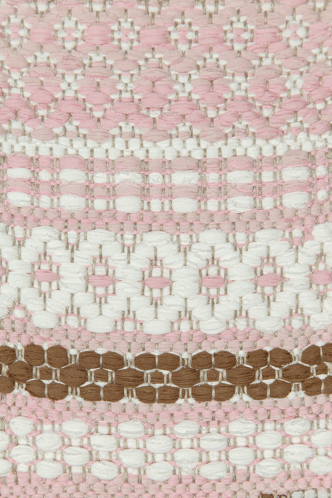 <p>Country Rug in different techniques (Rosepath), main pink mix 350, 360, inside white 101 and brown section 220 on the natural yarn</p>