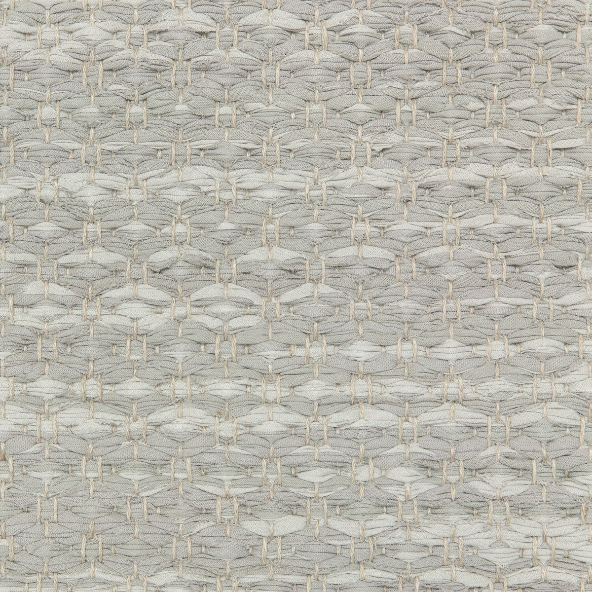 <p>Rosepath, grey mix 123, 127, 151 on the natural yarn</p>