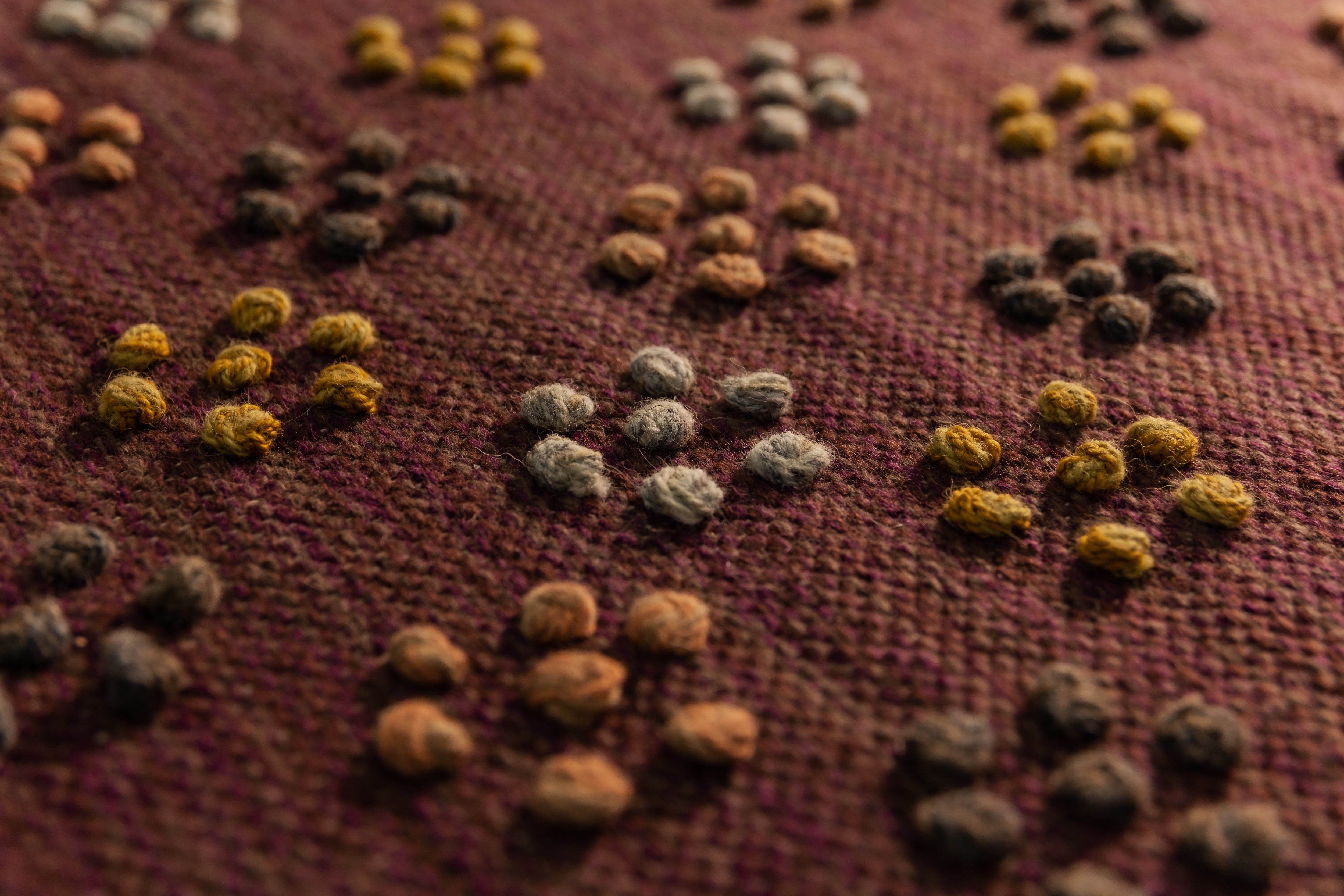 Single Weave with Flower Pearls - Burgundy